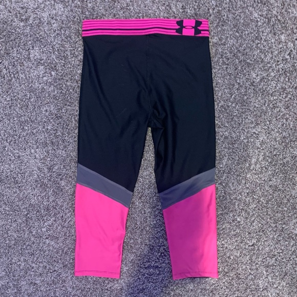 Under Amour Heat Gear Compression Capris - Picture 3 of 4